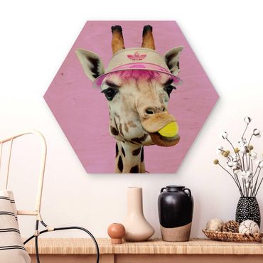 Hexagon Bild Holz - Jonas Loose - Giraffe beim Tennis