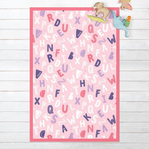 Alfombra exterior Alphabet With Hearts And Dots In Light Pink With Frame