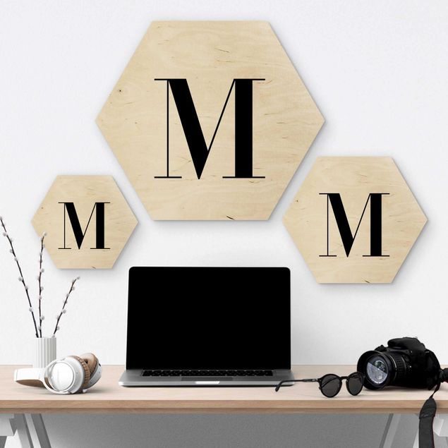 Hexagon Bild Holz - Buchstabe Serif Weiß M