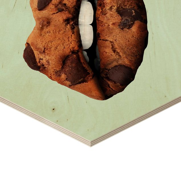 Hexagon Bild Holz - Jonas Loose - Lippen mit Keks