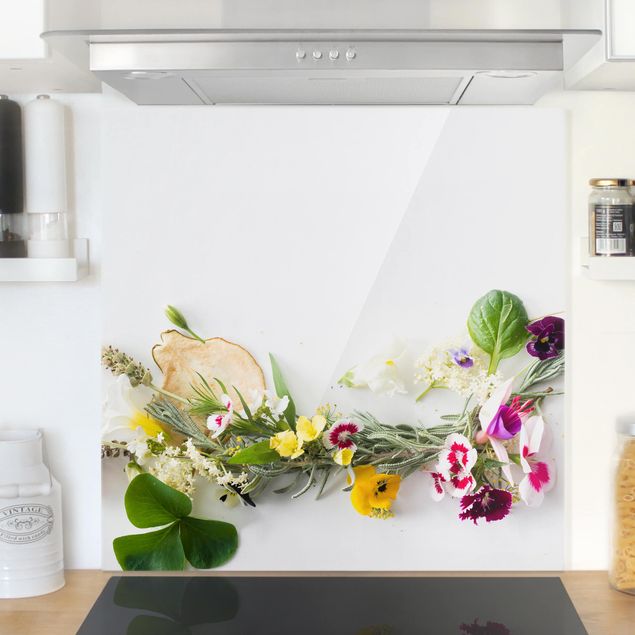 Decoración en la cocina Fresh Herbs With Edible Flowers