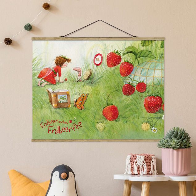 Decoración habitacion bebé Little Strawberry Strawberry Fairy- With Worm Home