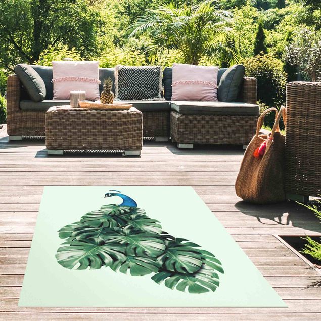 Alfombras modernas Peacock With Monstera Leaves