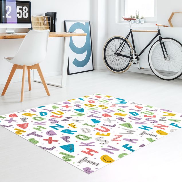Alfombras modernas Alphabet With Hearts And Dots In Colourful