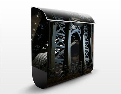 Buzón negro Manhattan Bridge At Night
