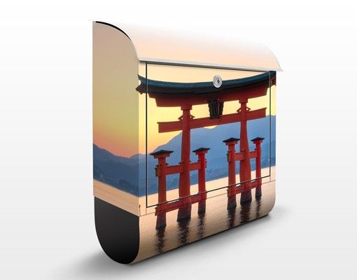 Buzón paisajes Torii At Itsukushima