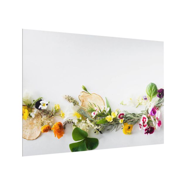 Panel antisalpicaduras cocina especias y hierbas Fresh Herbs With Edible Flowers