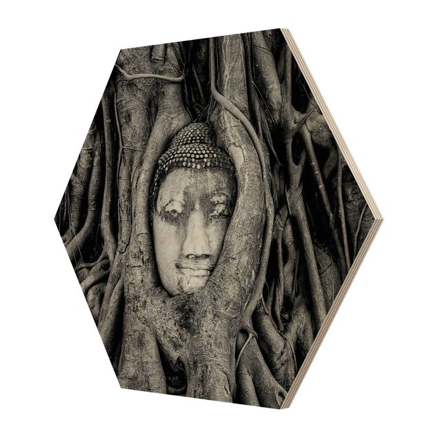 Hexagon Bild Holz - Buddha in Ayutthaya von Baumwurzeln gesäumt in Schwarzweiß