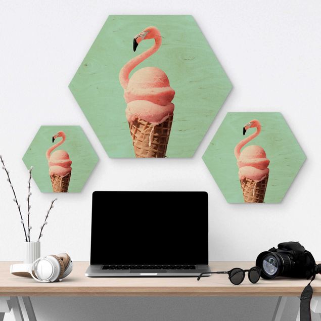 Hexagon Bild Holz - Jonas Loose - Eis mit Flamingo