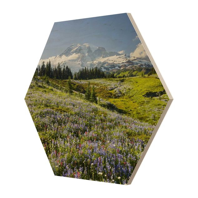 cuadros hexagonales Mountain Meadow With Flowers In Front Of Mt. Rainier