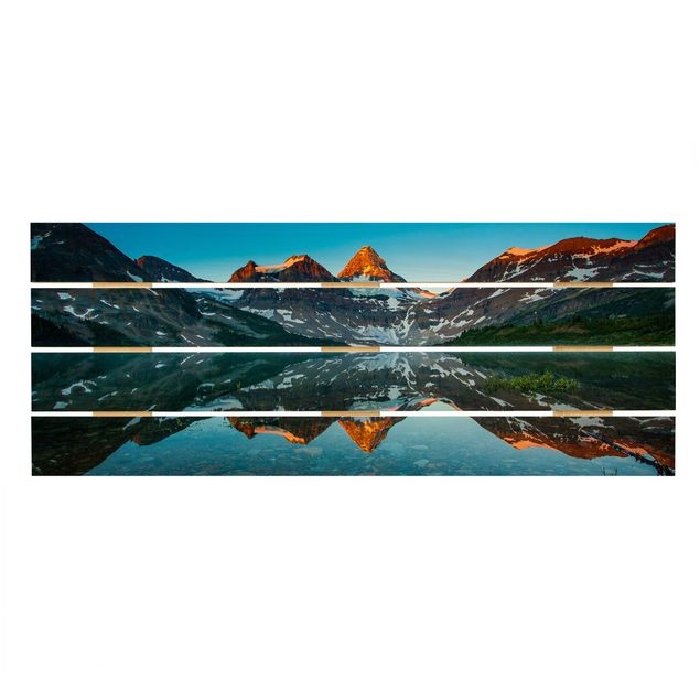 Cuadros decorativos Mountain Landscape At Lake Magog In Canada