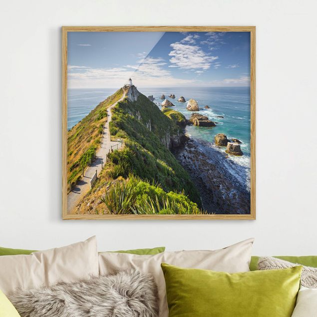 Cuadros de montañas Nugget Point Lighthouse And Sea New Zealand