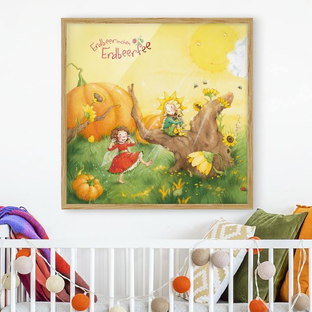 Decoración infantil pared Little Strawberry Strawberry Fairy - A Sunny Day