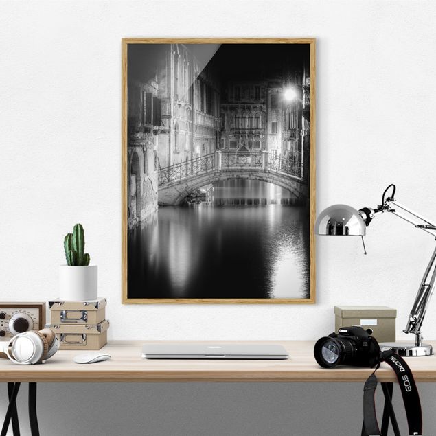 Pósters enmarcados en blanco y negro Bridge Venice