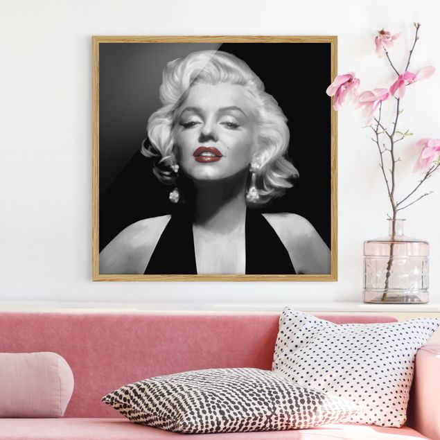 Pósters enmarcados en blanco y negro Marilyn With Red Lips