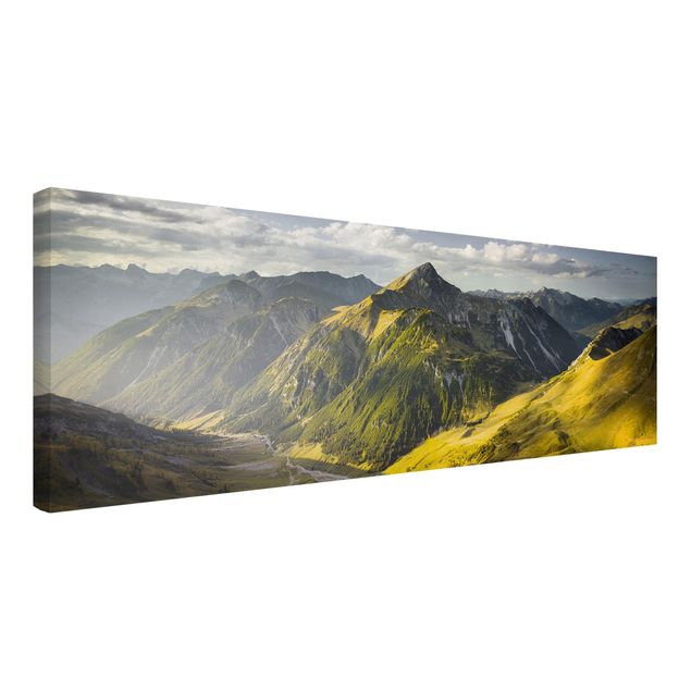 Cuadros de paisajes de montañas Mountains And Valley Of The Lechtal Alps In Tirol