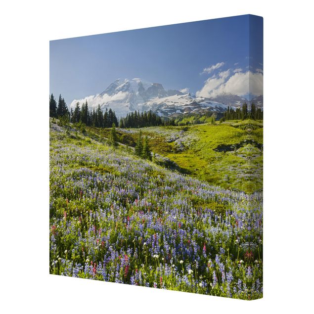 Cuadros en lienzo de flores Mountain Meadow With Flowers In Front Of Mt. Rainier
