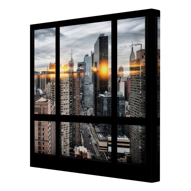Cuadros modernos Windows Overlooking New York With Sun Reflection