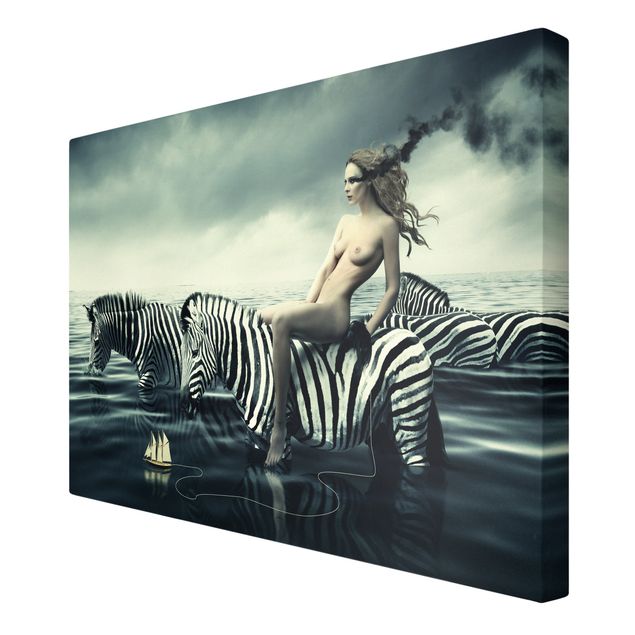 Cuadros retratos Woman Posing With Zebras