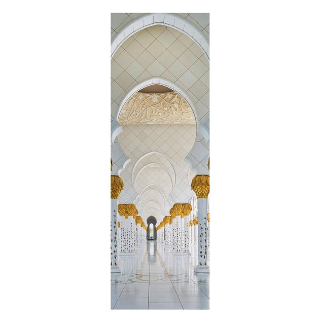 Cuadros Mosque In Abu Dhabi