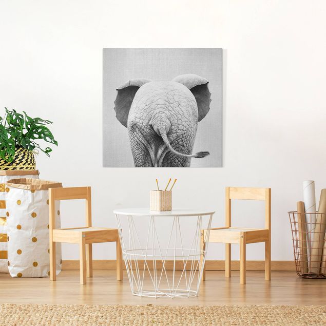 Cuadros elefantes Baby Elephant From Behind Black And White