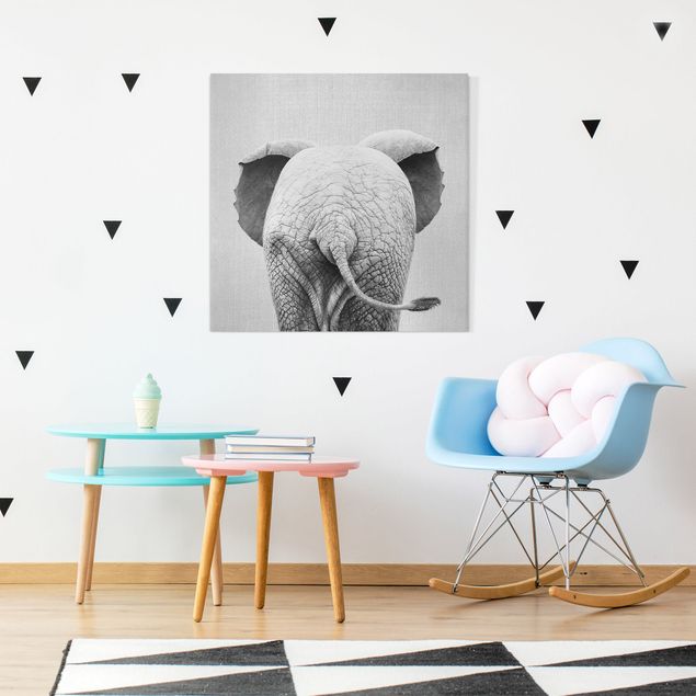 Decoración habitación infantil Baby Elephant From Behind Black And White