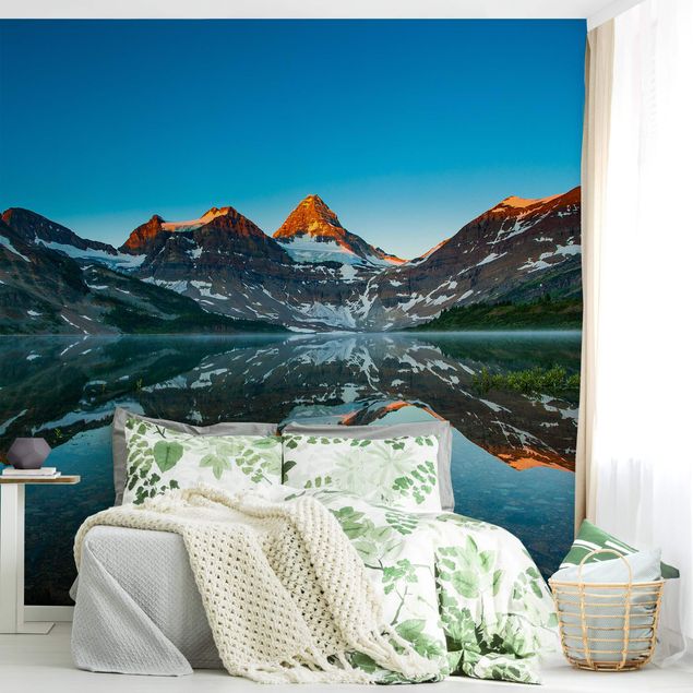 Papel pared paisaje Mountain Landscape At Lake Magog In Canada
