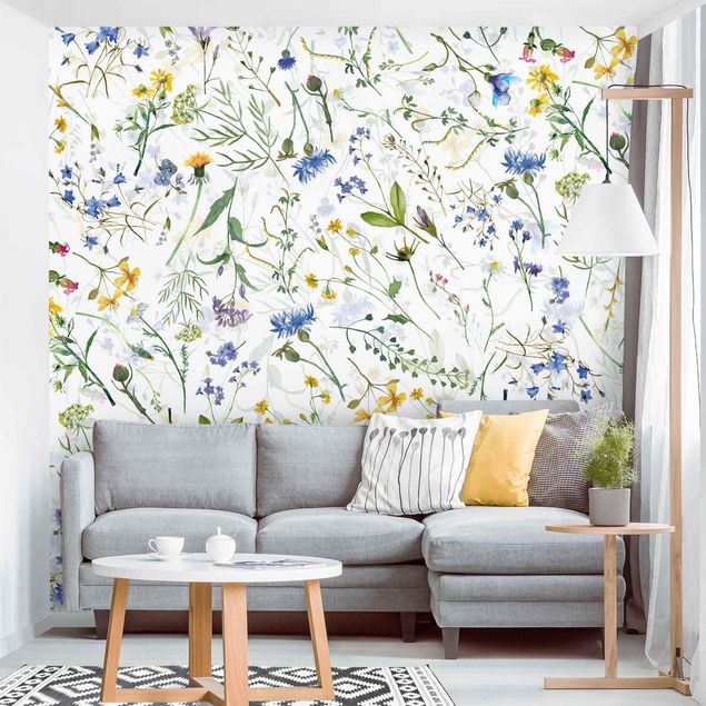 Papel pintado salón moderno Flower Meadow In Watercolour