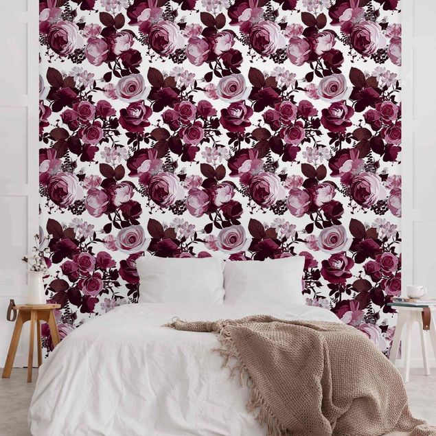Papel pintado rosas Bordeaux Roses With Brown Leaves