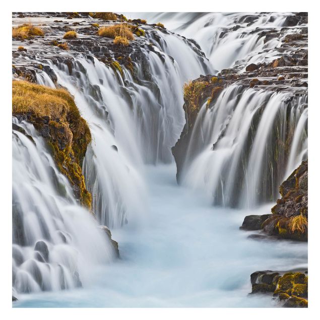 Papel de pared blanco Brúarfoss Waterfall In Iceland