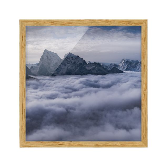 Pósters enmarcados en blanco y negro Sea Of ​​Clouds In The Himalayas