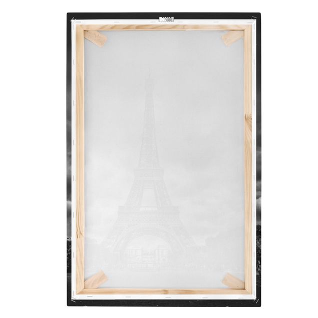 Cuadros a blanco y negro Eiffel Tower In Front Of Clouds In Black And White