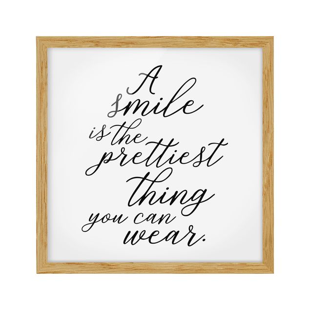 Cuadros frases A Smile Is The Prettiest Thing