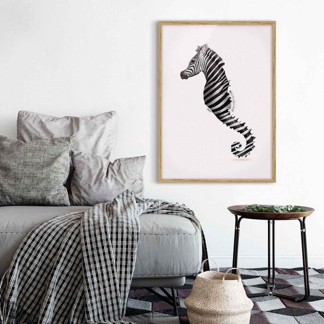 Pósters enmarcados de cuadros famosos Seahorse With Zebra Stripes