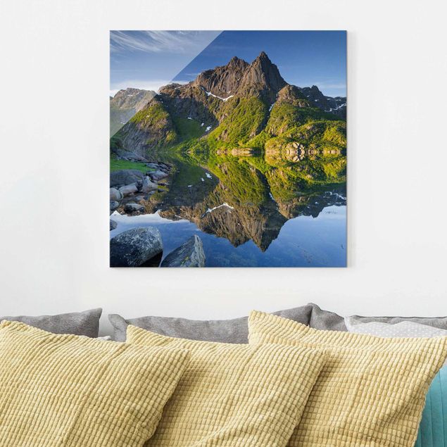 Decoración de cocinas Mountain Landscape With Water Reflection In Norway