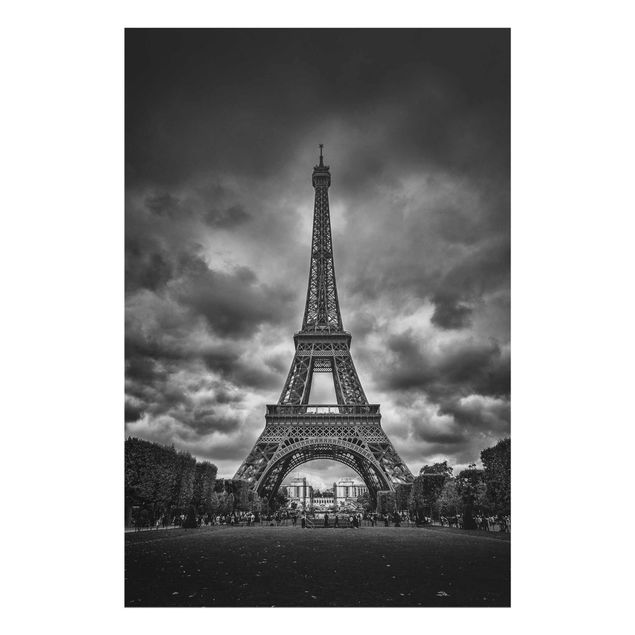 Cuadros de cristal blanco y negro Eiffel Tower In Front Of Clouds In Black And White