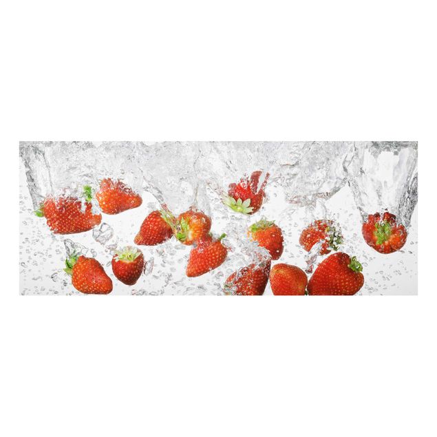 Cuadros decorativos Fresh Strawberries In Water