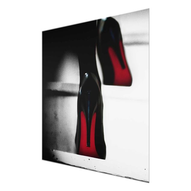 Cuadros en blanco y negro High Heels In Red