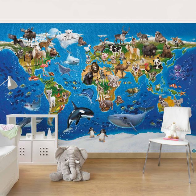 Papel pintado mapamundi infantil Animal Club International - World Map With Animals