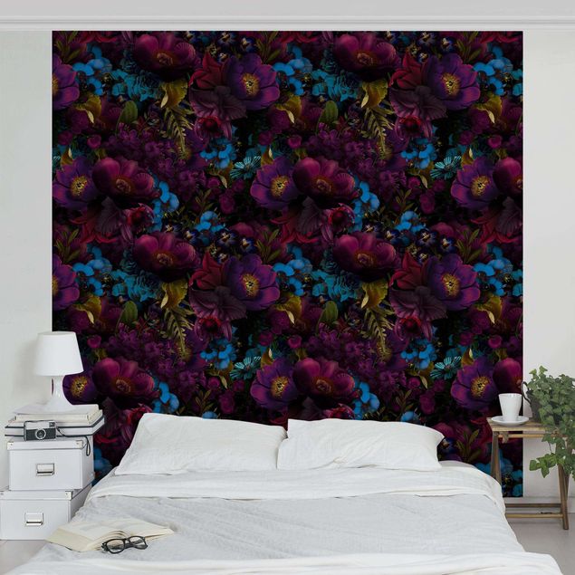 Papel pintado floral Purple Blossoms With Blue Flowers