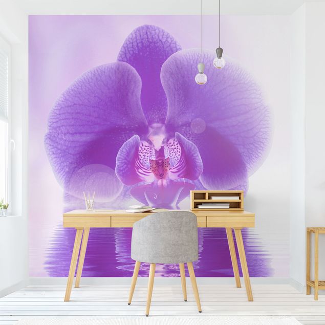 Papel pintado floral Purple Orchid On Water