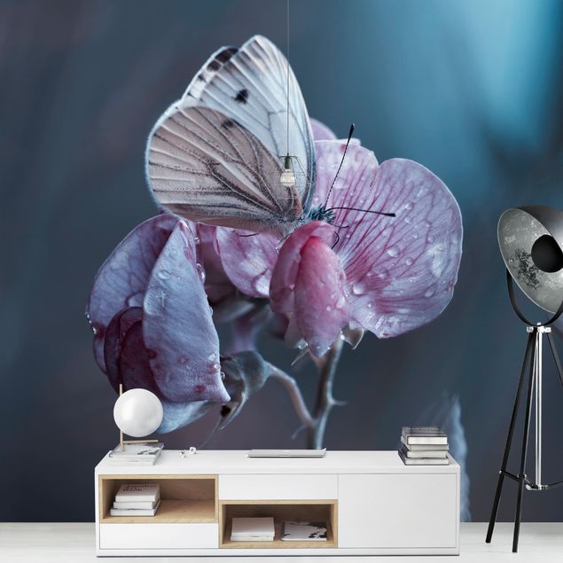Papel pintado salón moderno Butterfly In The Rain