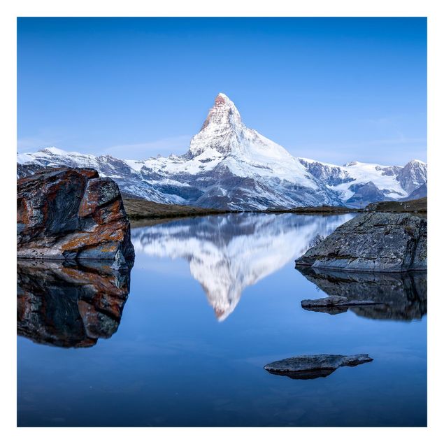 Papel pintado tonos azules Stellisee Lake In Front Of The Matterhorn