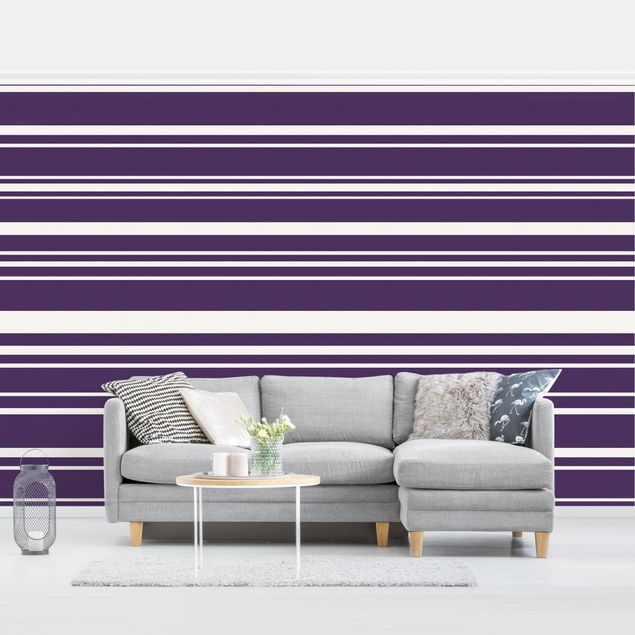 Papel pintado rayas Stripes On Purple Backdrop