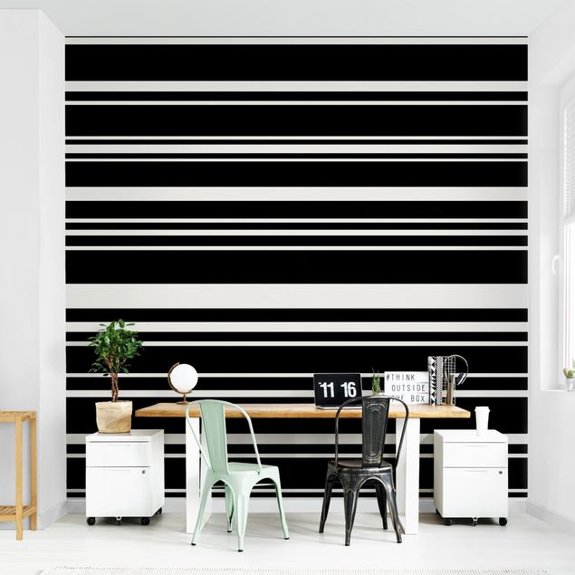 Papel pintado moderno Stripes On Black Backdrop