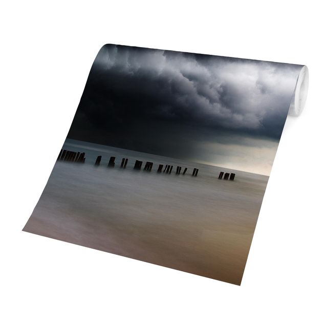 papel pintado playa Storm Clouds Over The Baltic Sea