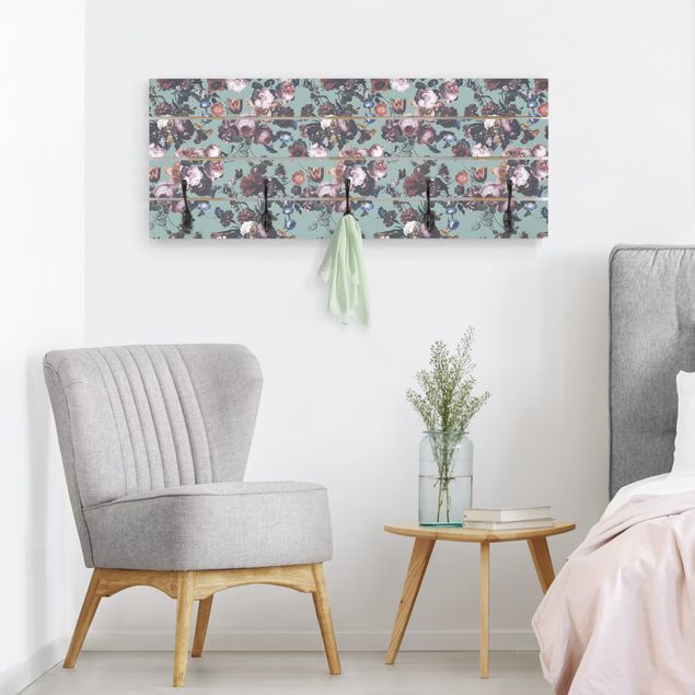 Percheros de pared de patrones Old Masters Flowers With Tulips And Roses On Blue