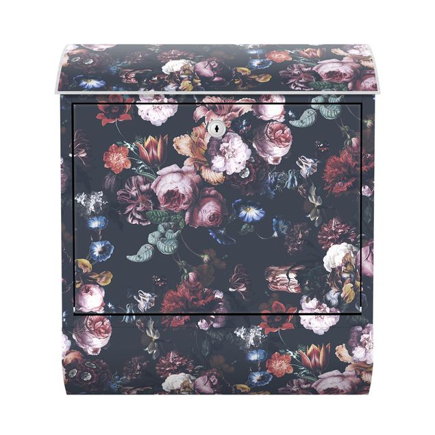 Buzón vintage Old Masters Flowers With Tulips And Roses On Dark Gray