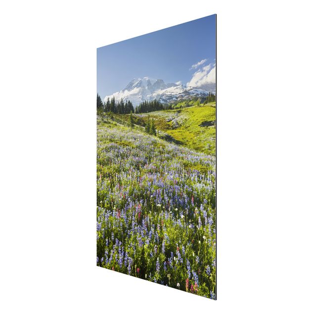 Cuadros de montañas Mountain Meadow With Flowers In Front Of Mt. Rainier