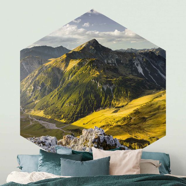 Papel pintado montañas infantil Mountains And Valley Of The Lechtal Alps In Tirol